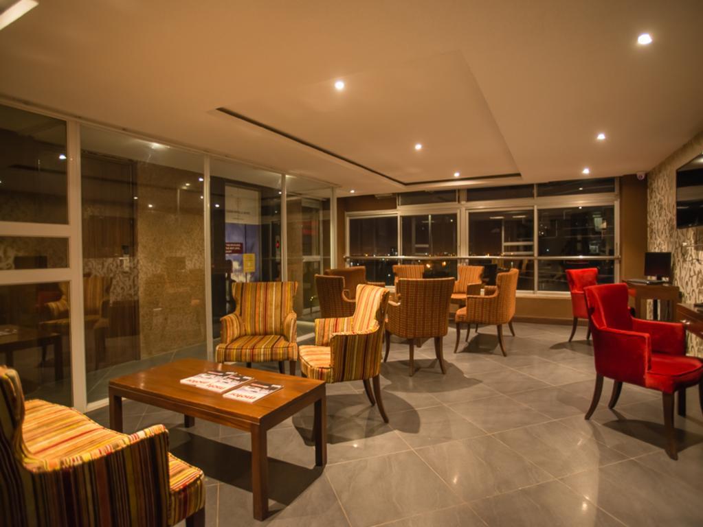 Cloud Hotel & Suites Nairobi Exteriör bild