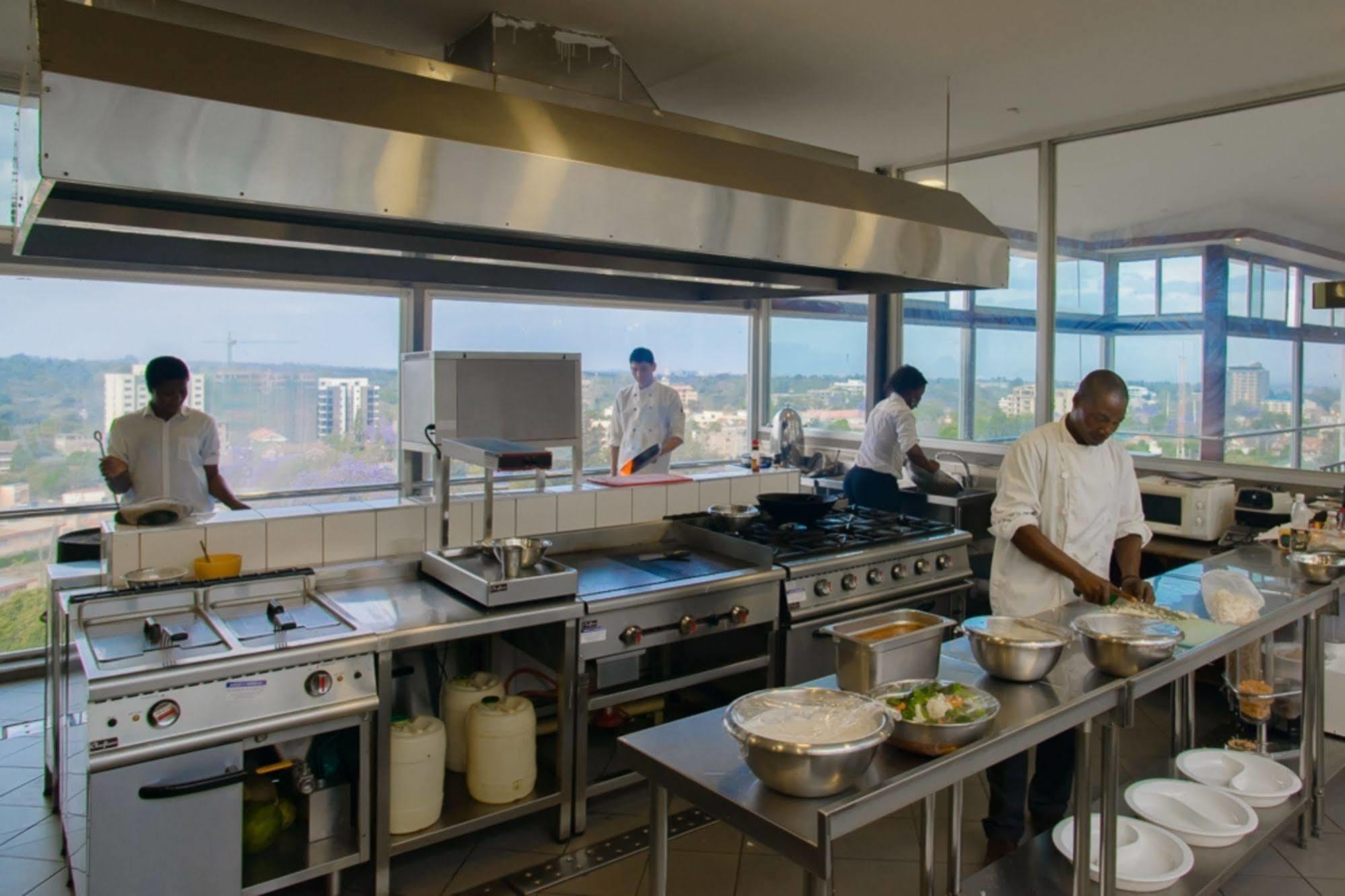 Cloud Hotel & Suites Nairobi Exteriör bild